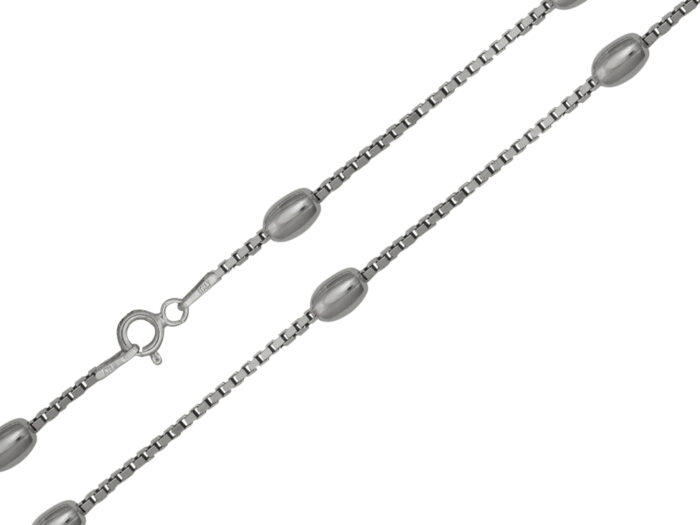 Ródiumos ezüst női kocka nyaklánc bogyóval 45 cm